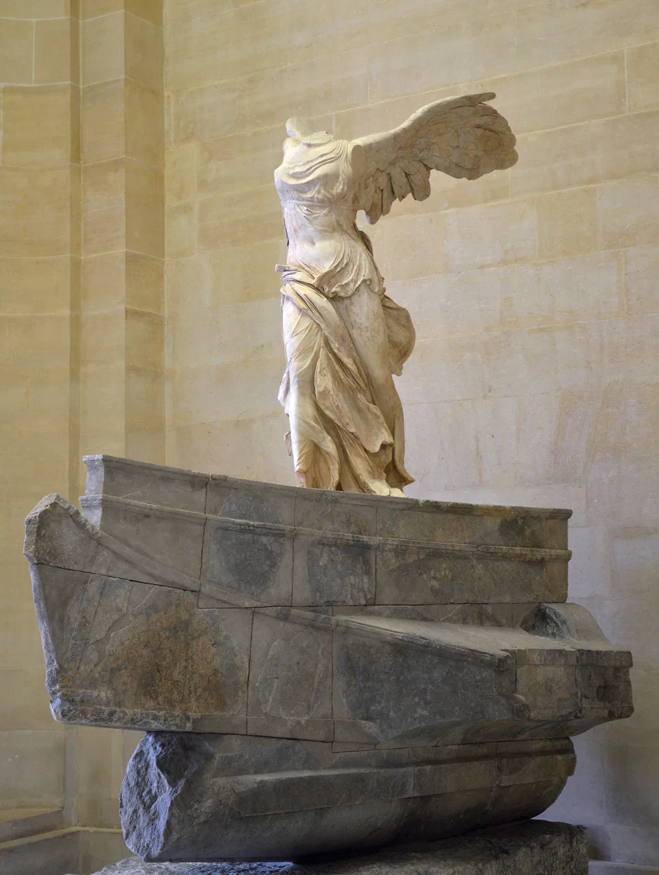 Victoire de Samothrace - Musee du Louvre - 20190812
