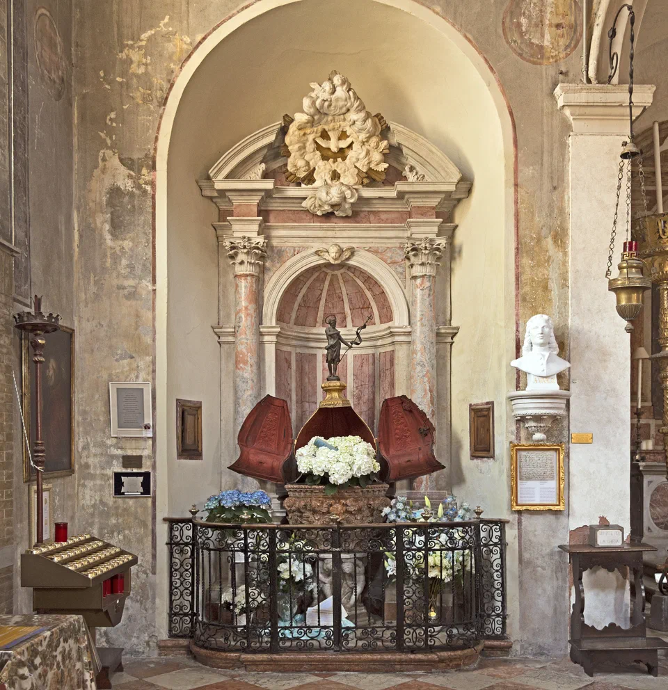 San Giovanni in Bragora - Vivaldi font